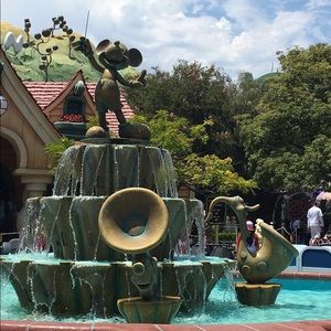 Meet your Posher, Elisa